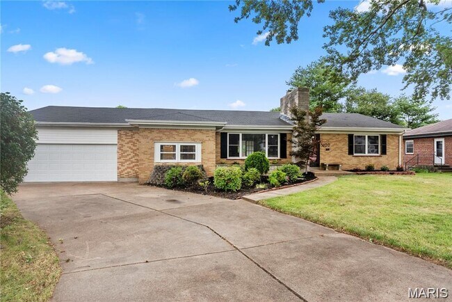 Building Photo - 5100 Kingwood Dr