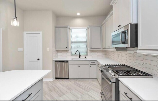 Building Photo - 4906 Carranza Ct