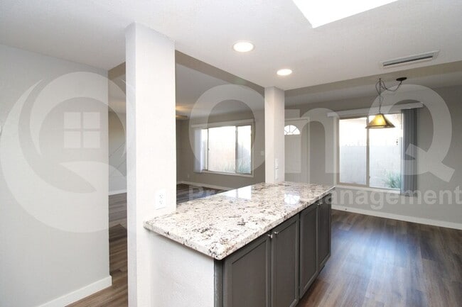 Building Photo - 1310 S Pima