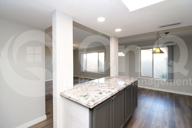 Foto del edificio - 1310 S Pima