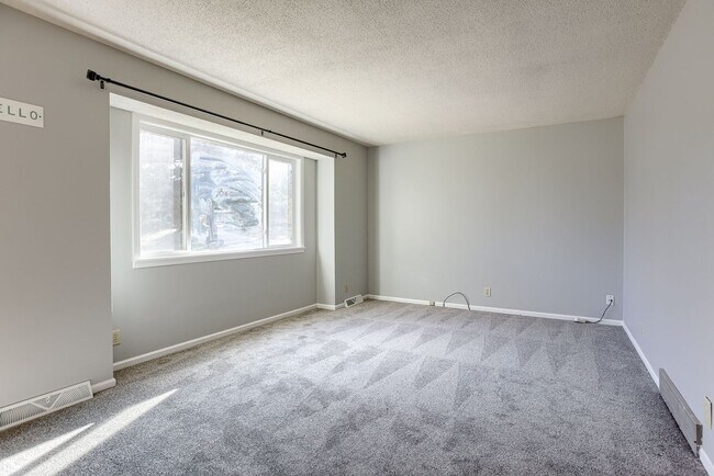 Foto del edificio - Spacious 4 Bedroom In Great Millard Locati...