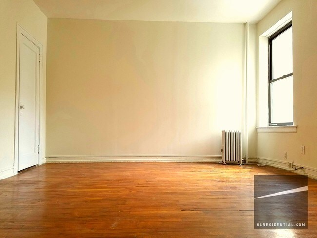 Foto del edificio - 2415 28th St