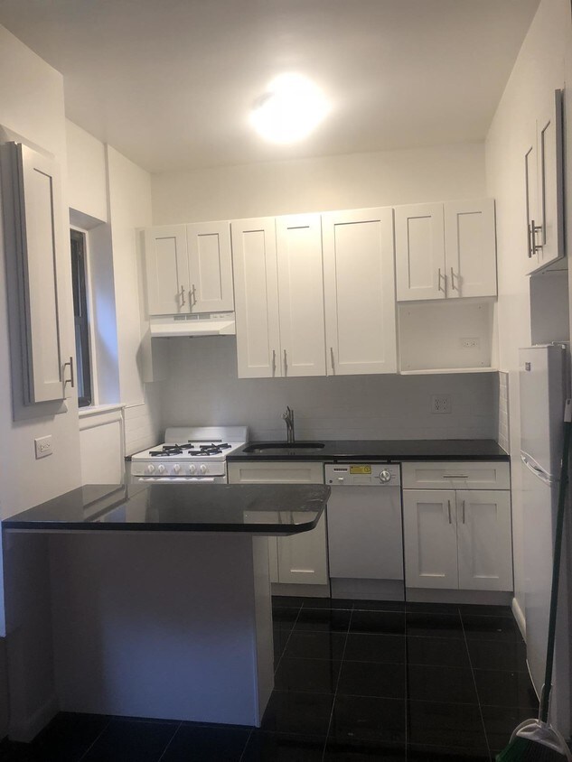 Building Photo - 151 East 30th Street