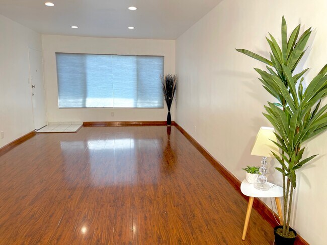 Foto del edificio - 2030 S Preuss Rd