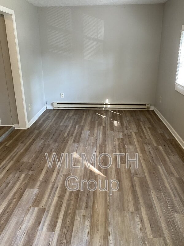 Building Photo - 210 Whitlock Ave