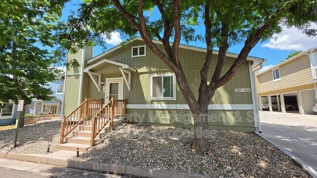 Foto del edificio - 2732 Hearthwood Ln