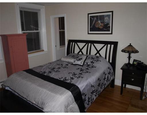 Foto principal - 431 E 3rd St