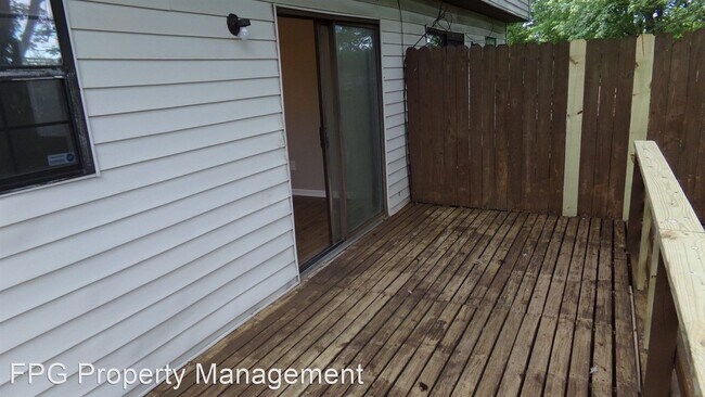 Foto del edificio - 3 br, 1.5 bath House - 2703 Pioneer Ct
