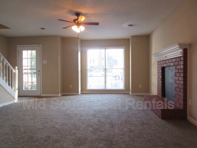 Foto del edificio - 5806 Sunny Morning Dr