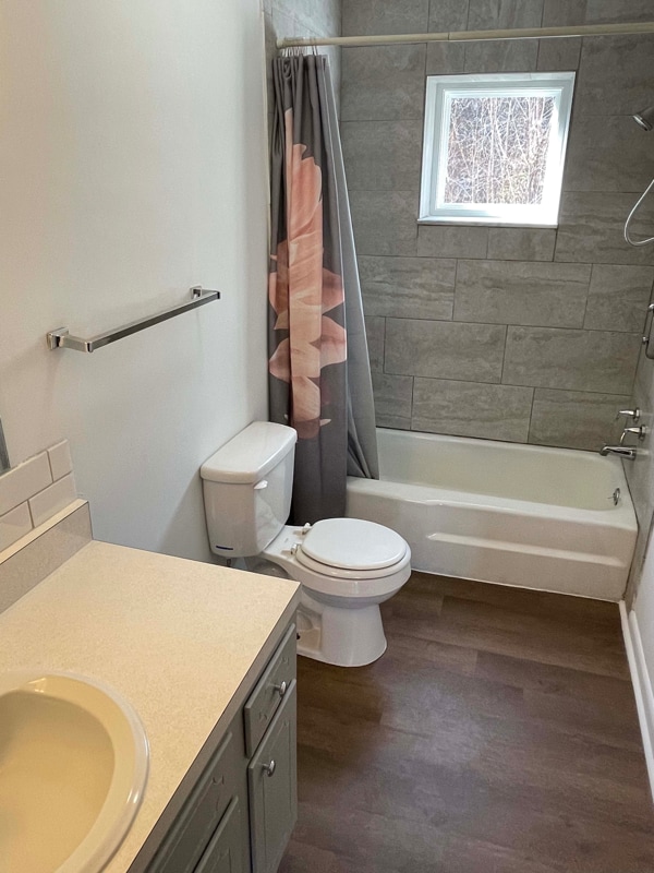 Building Photo - 6 Hapgood Hill