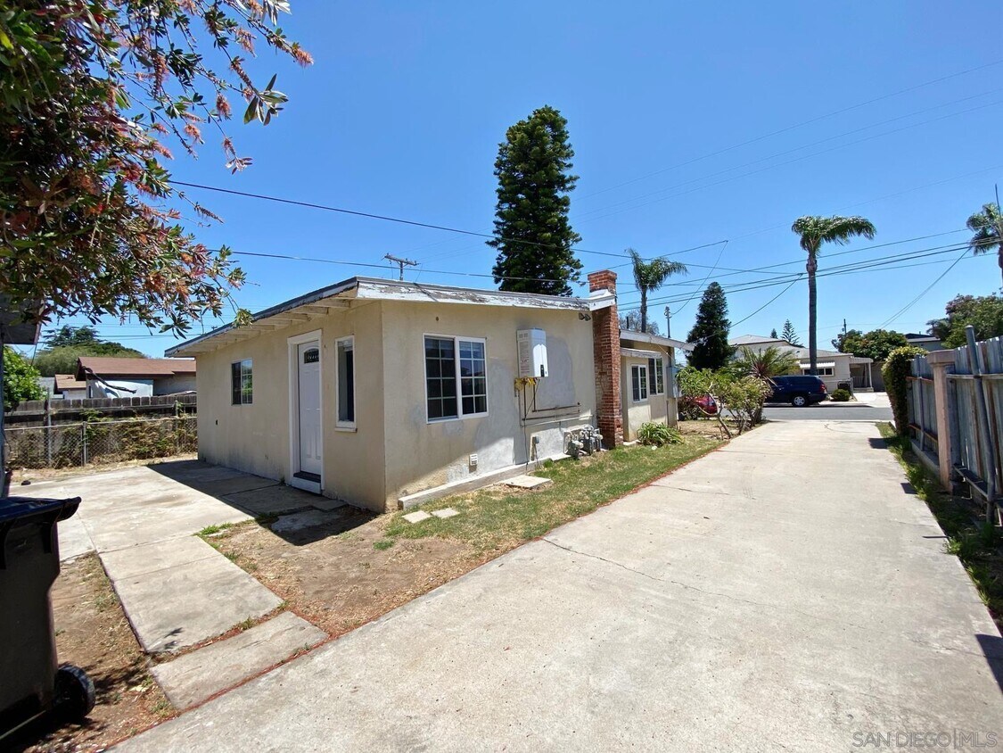 Primary Photo - 118 Cedar Ave