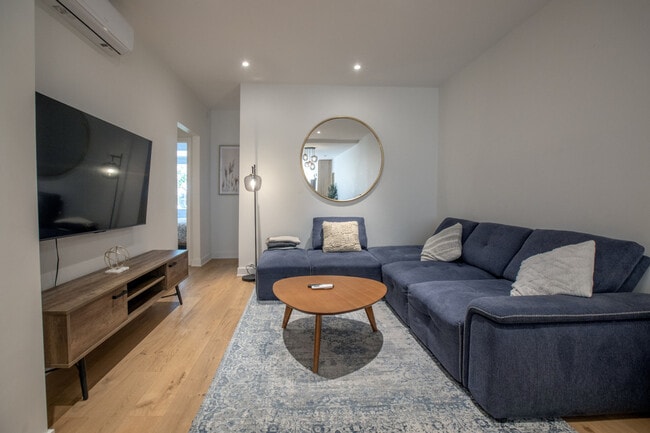 Photo du bâtiment - 4617 Rue Saint-Denis-SI ID1061587P