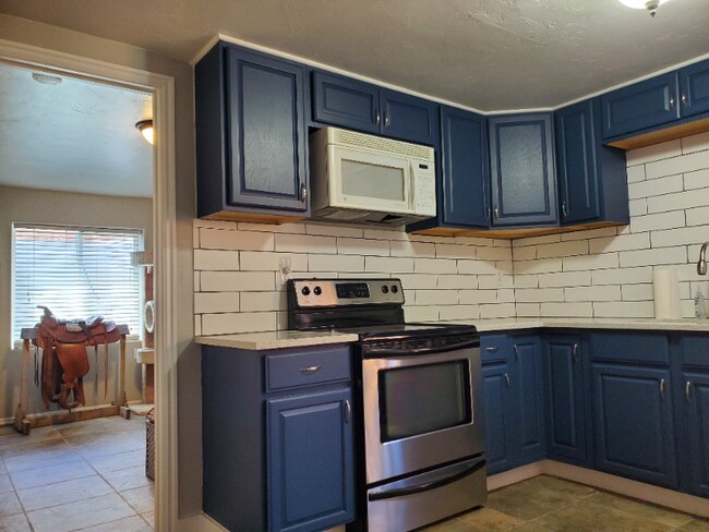 Building Photo - 8744 Soapberry Dr