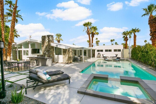 Building Photo - 73265 Tamarisk St
