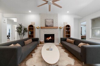 Building Photo - 737 Shade Tree Dr Building Photo - 737 Shade Tree Dr