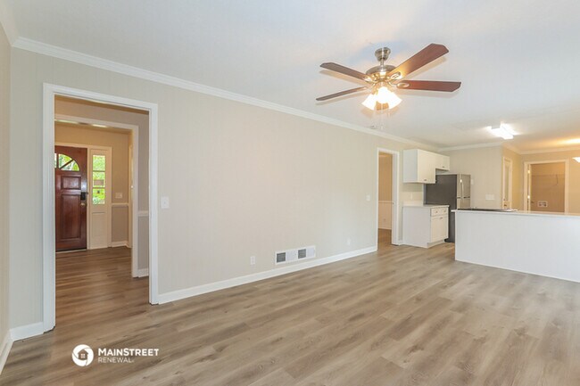 Foto del edificio - 1326 Maple St SE