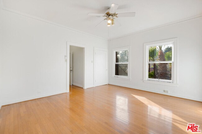 Foto del edificio - 5121 1/2 Eagle Rock Blvd