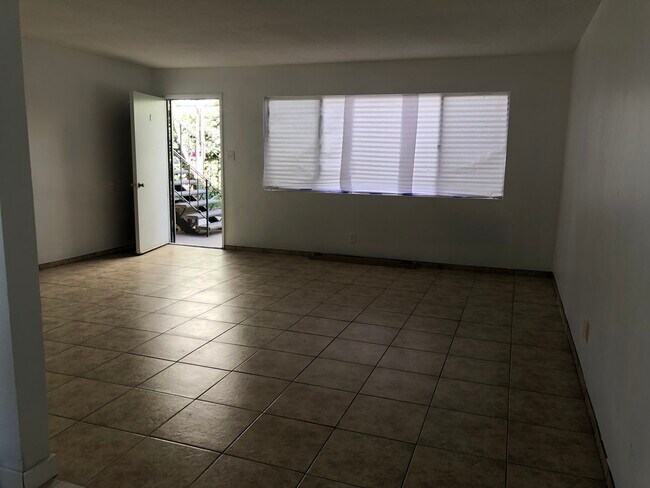 Foto del edificio - 1054 Broad Ave
