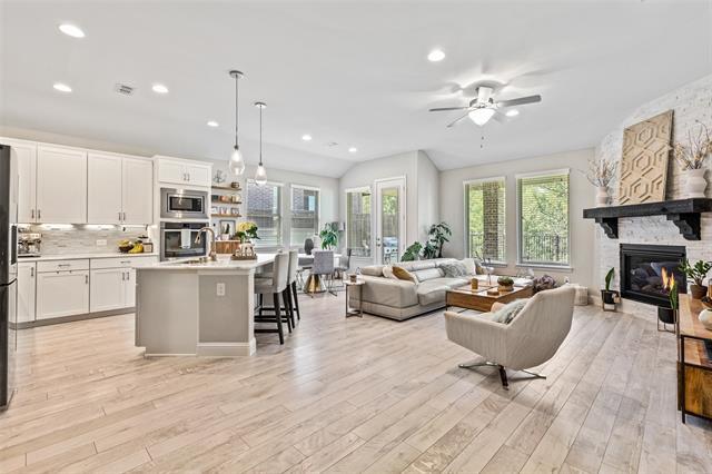 Building Photo - 5801 Fall Creek Ln