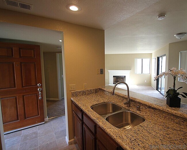 Foto del edificio - 2922 Anawood Way