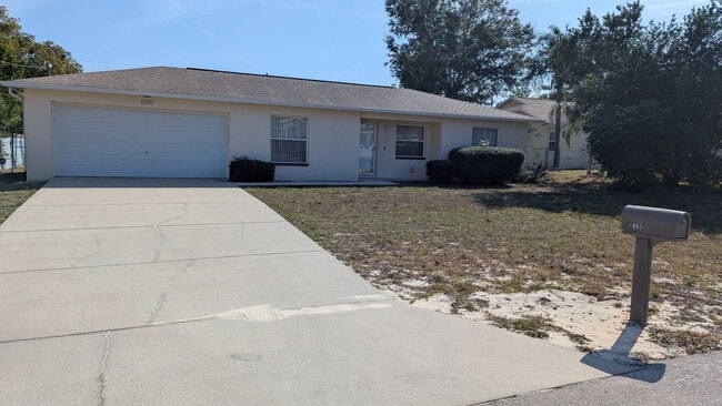 Foto del edificio - 5100 Mentmore Ave