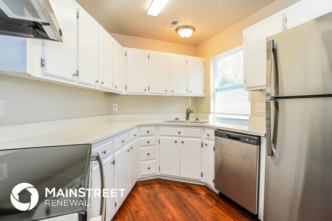 Foto del edificio - 8634 Milton Morris Dr