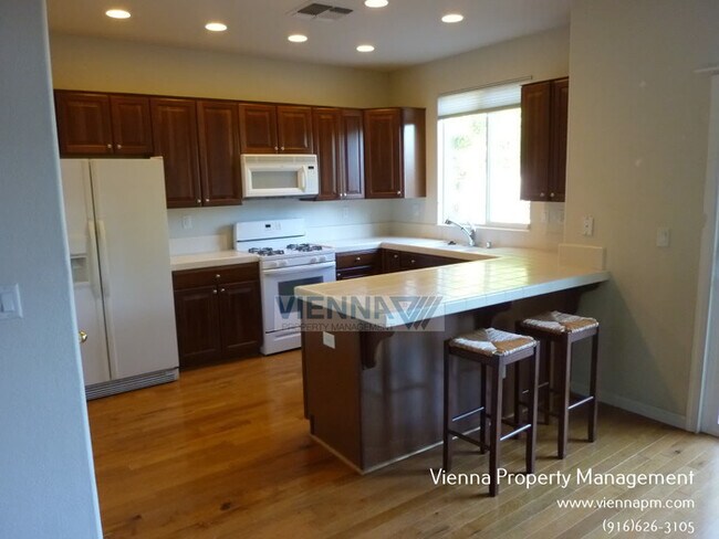Building Photo - Beautiful Home in West Sacramento!