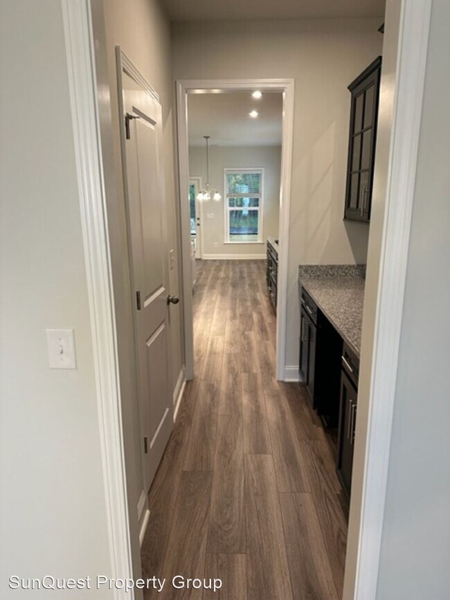 Building Photo - 5 br, 4 bath House - 373 Danner Drive