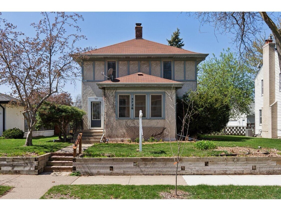 Primary Photo - 5726 Garfield Ave