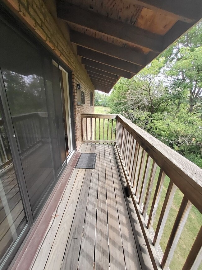 Building Photo - 7425 Brookdale Dr