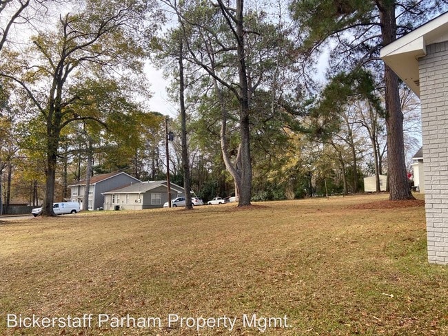 Building Photo - 964 54th St