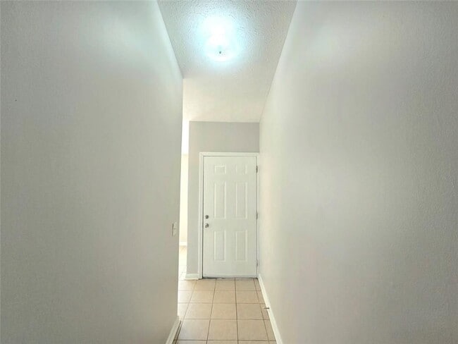 Building Photo - 8087 Fieldstream Way