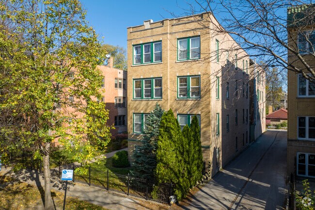 Building Photo - 4941 N Saint Louis Ave