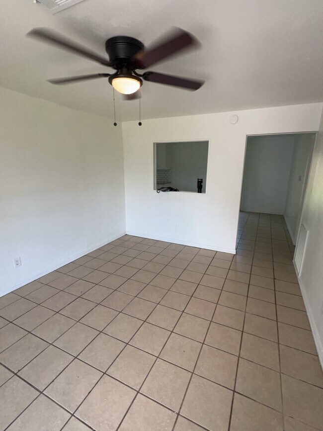 Building Photo - 15335 Woodforest Blvd