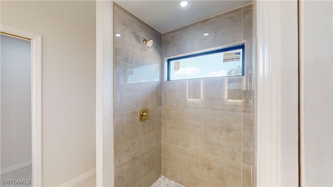 Foto del edificio - 2719 NW 20th Terrace