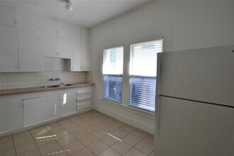 Building Photo - 1517 Bonnie Brae St
