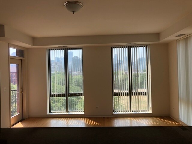Foto del edificio - 343 W Old Town Ct
