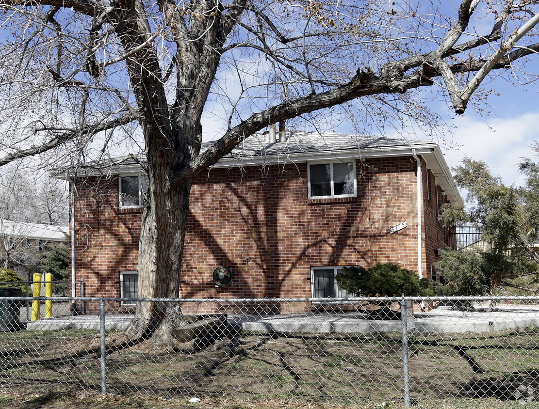 Building Photo - 5375 W 3rd Pl