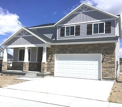 Building Photo - 2704 W 3340 S