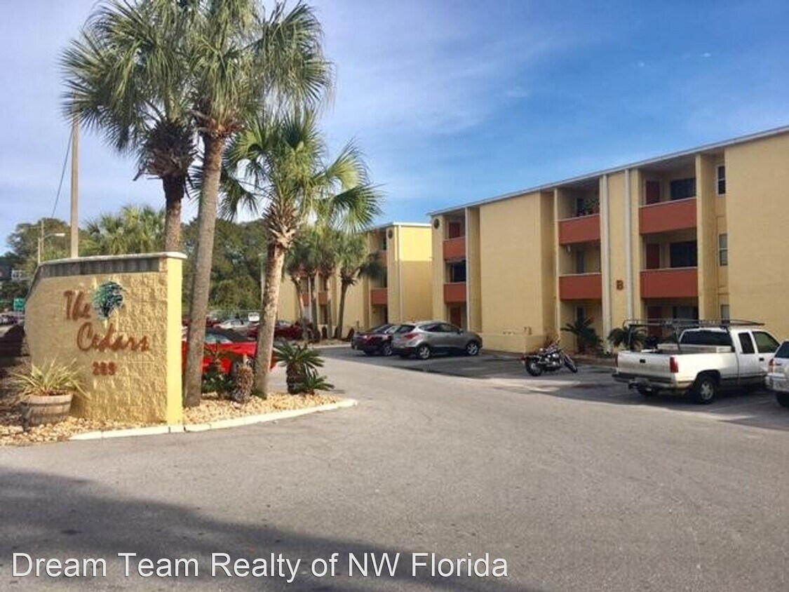 1 br, 1 bath House Cedars Condo 209 W Mi... House Rental in Mary