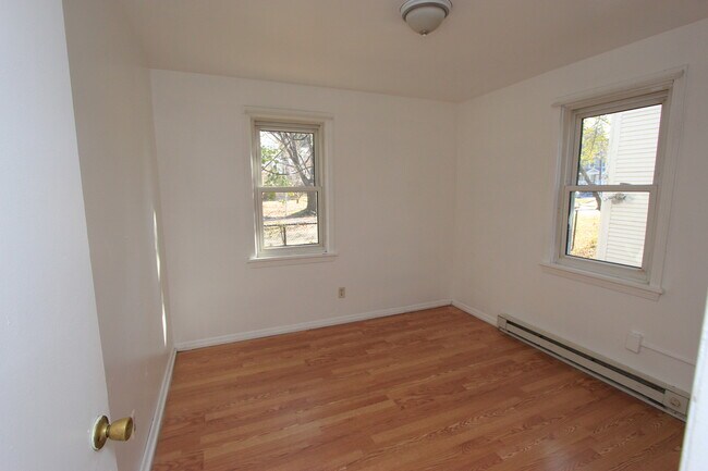 Building Photo - 38 Irving Pl