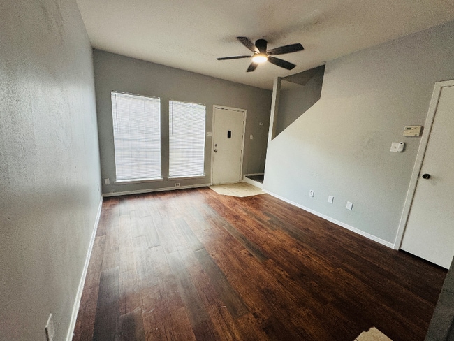 Building Photo - 8731 Village of Fondren Dr