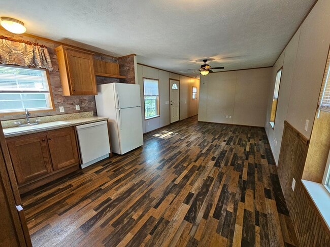 Building Photo - 53 Millstream Ct