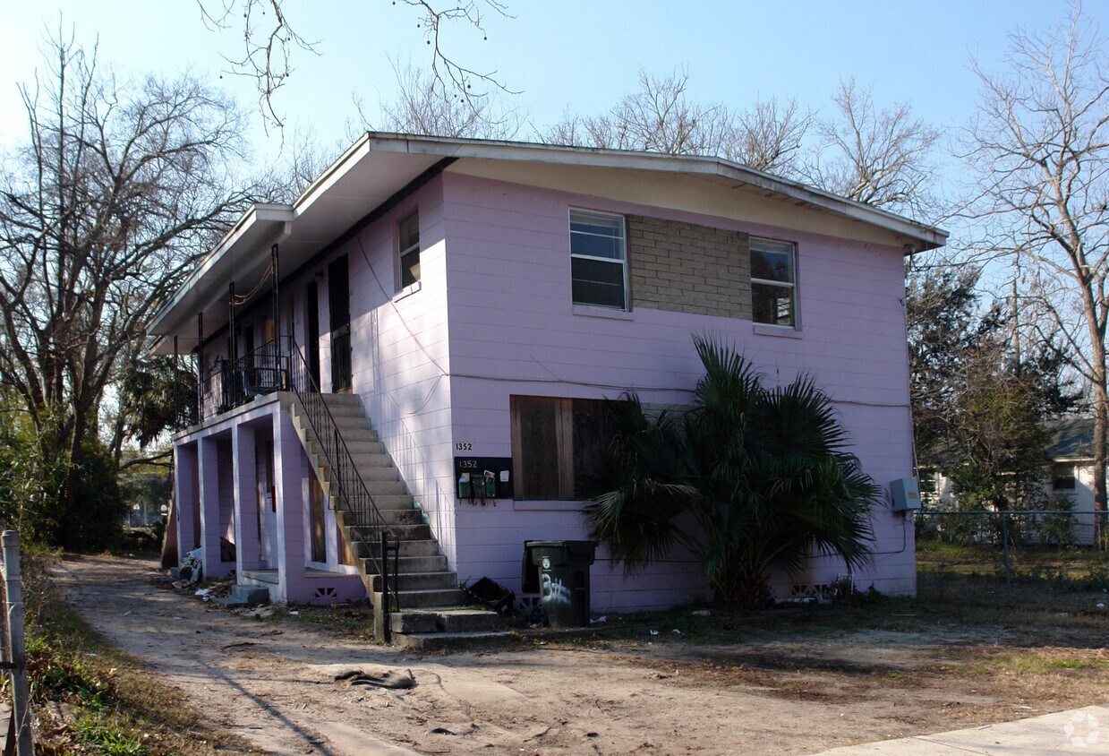 Foto principal - 1352 30th St