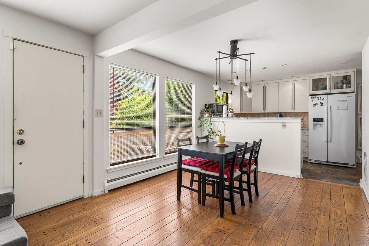 Photo - 3 Clemens Ct (Rocky Hill, CT)