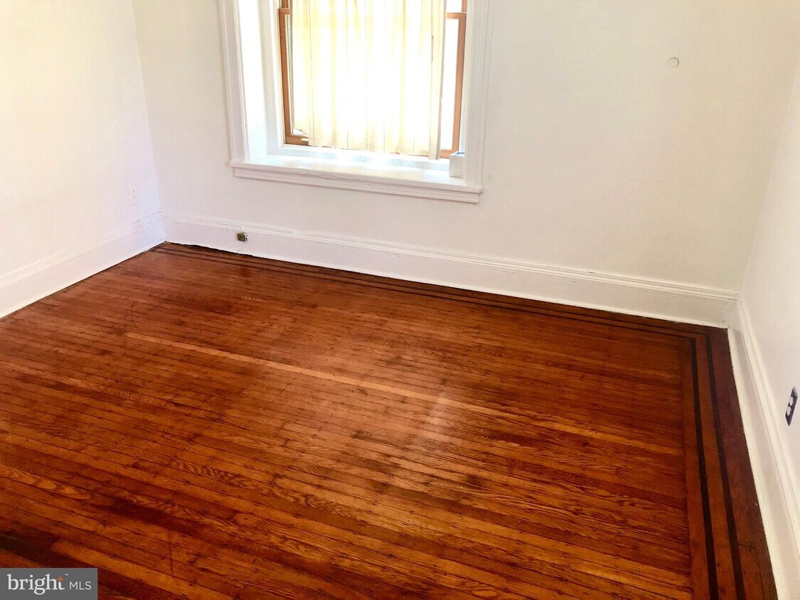 Primary Photo - 5213 Greene St