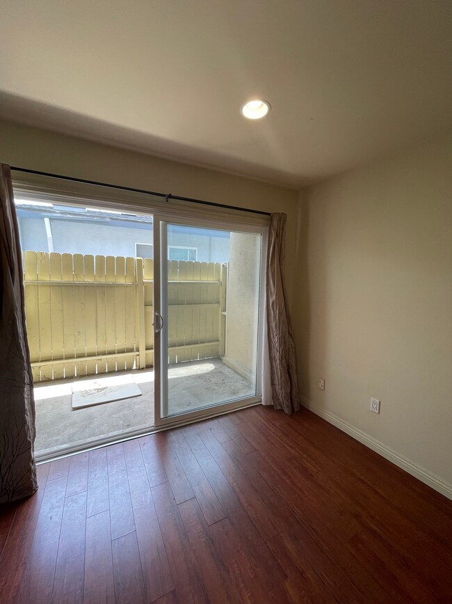 Foto del edificio - 209 N Lucia Ave