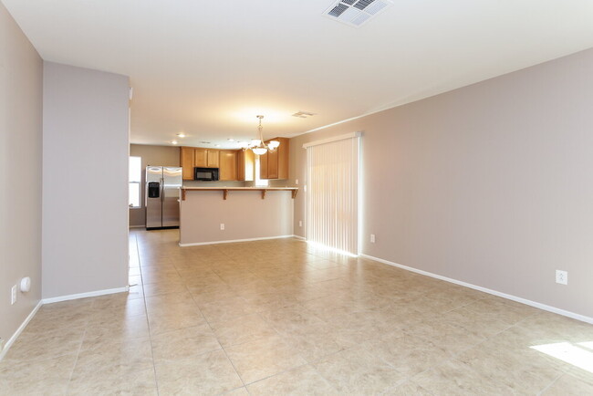Building Photo - 3342 Villa Fiori Ave