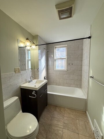 Foto del edificio - 4412 Washington St