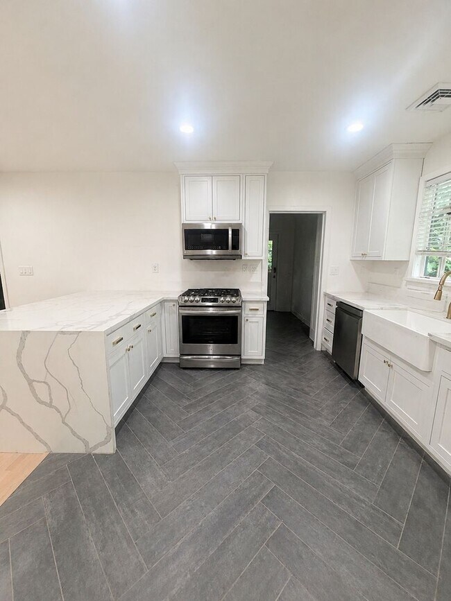 Foto del edificio - Adorable Home in Land Park Area of Sacramento